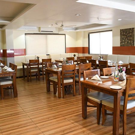 Sai Neem Tree Hotel Shirdi Luaran gambar