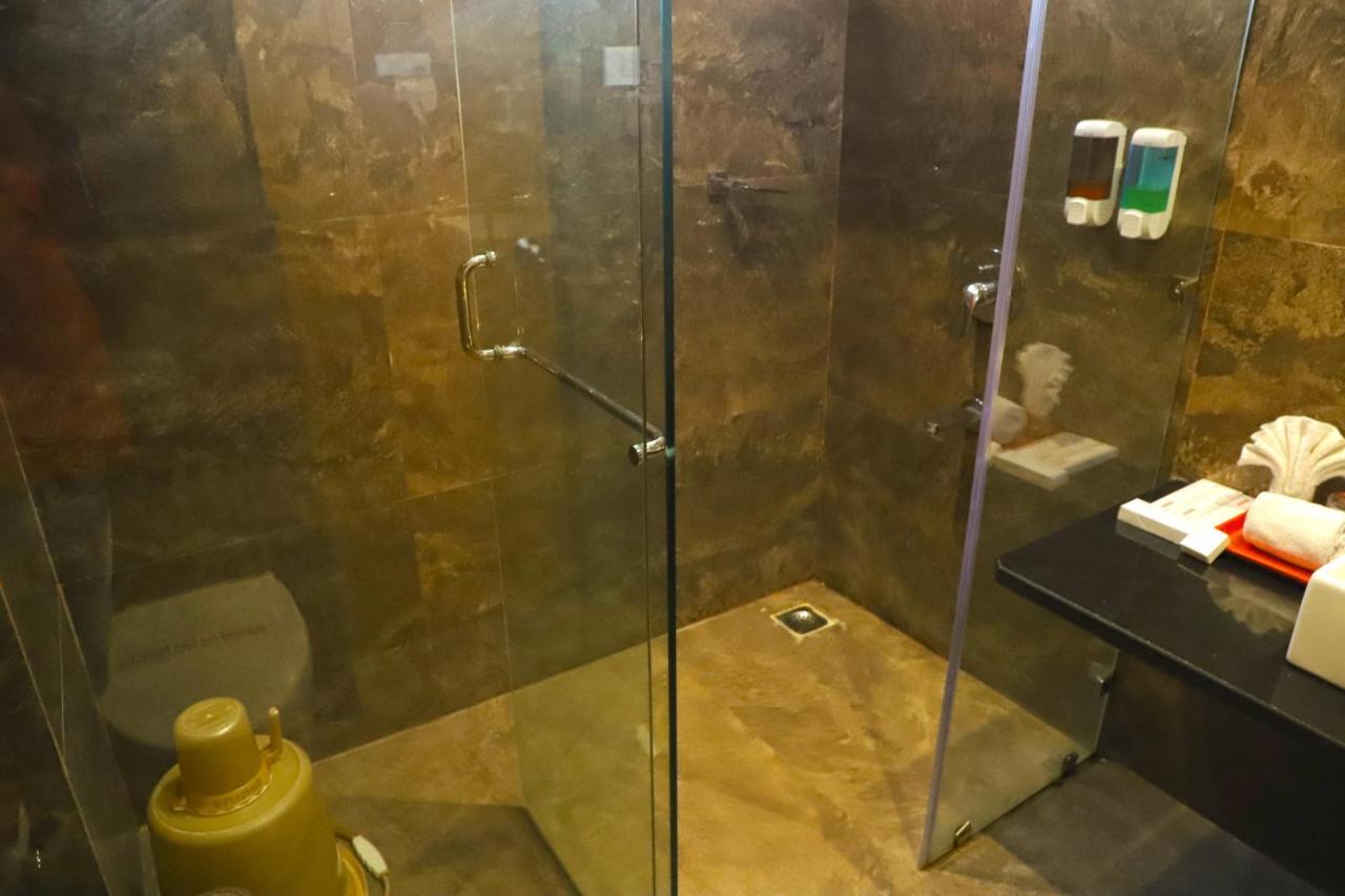 Sai Neem Tree Hotel Shirdi Luaran gambar
