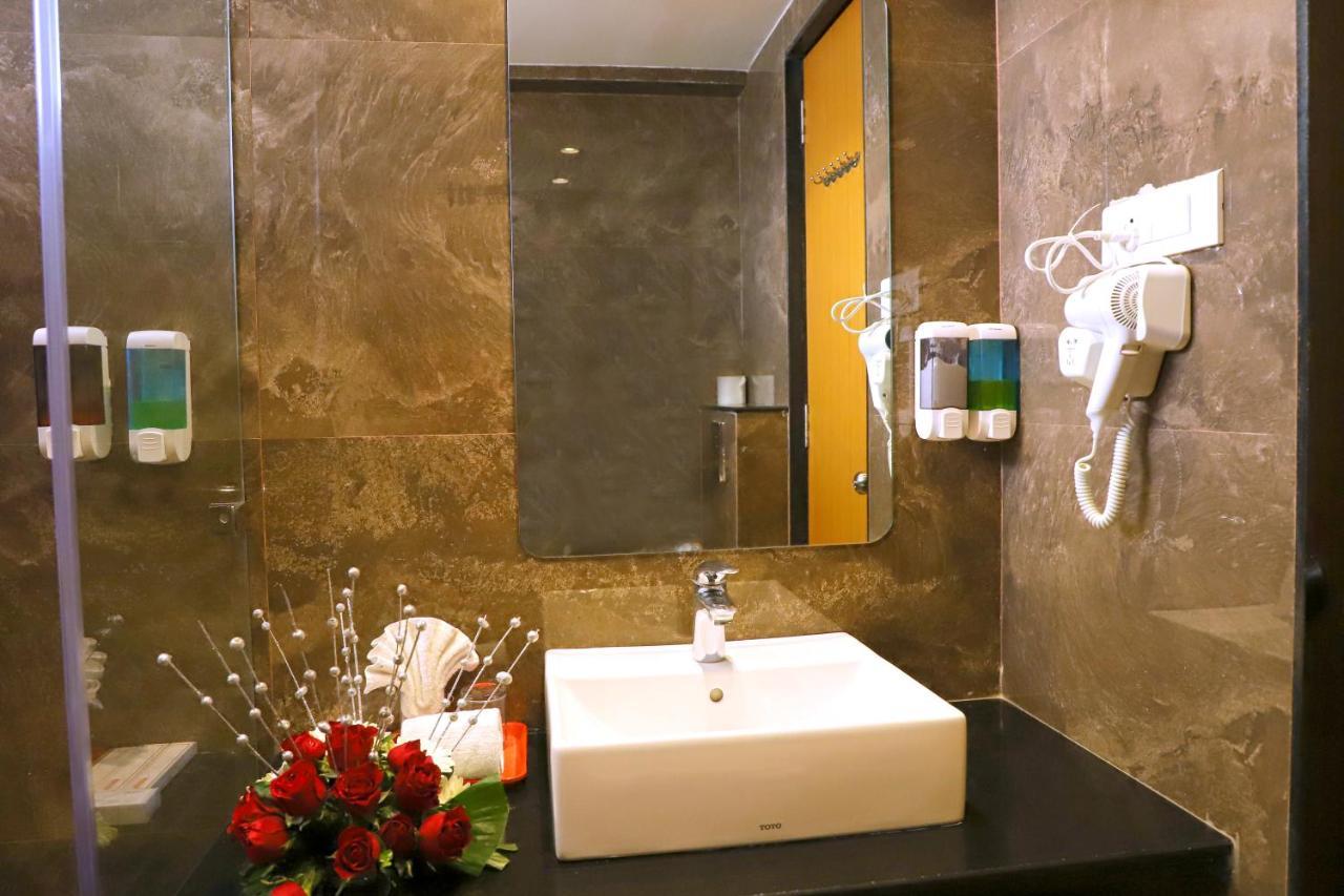 Sai Neem Tree Hotel Shirdi Luaran gambar