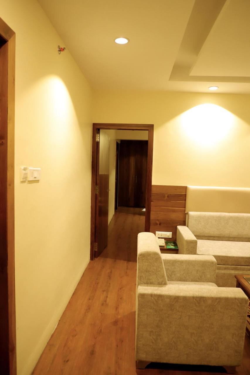 Sai Neem Tree Hotel Shirdi Luaran gambar