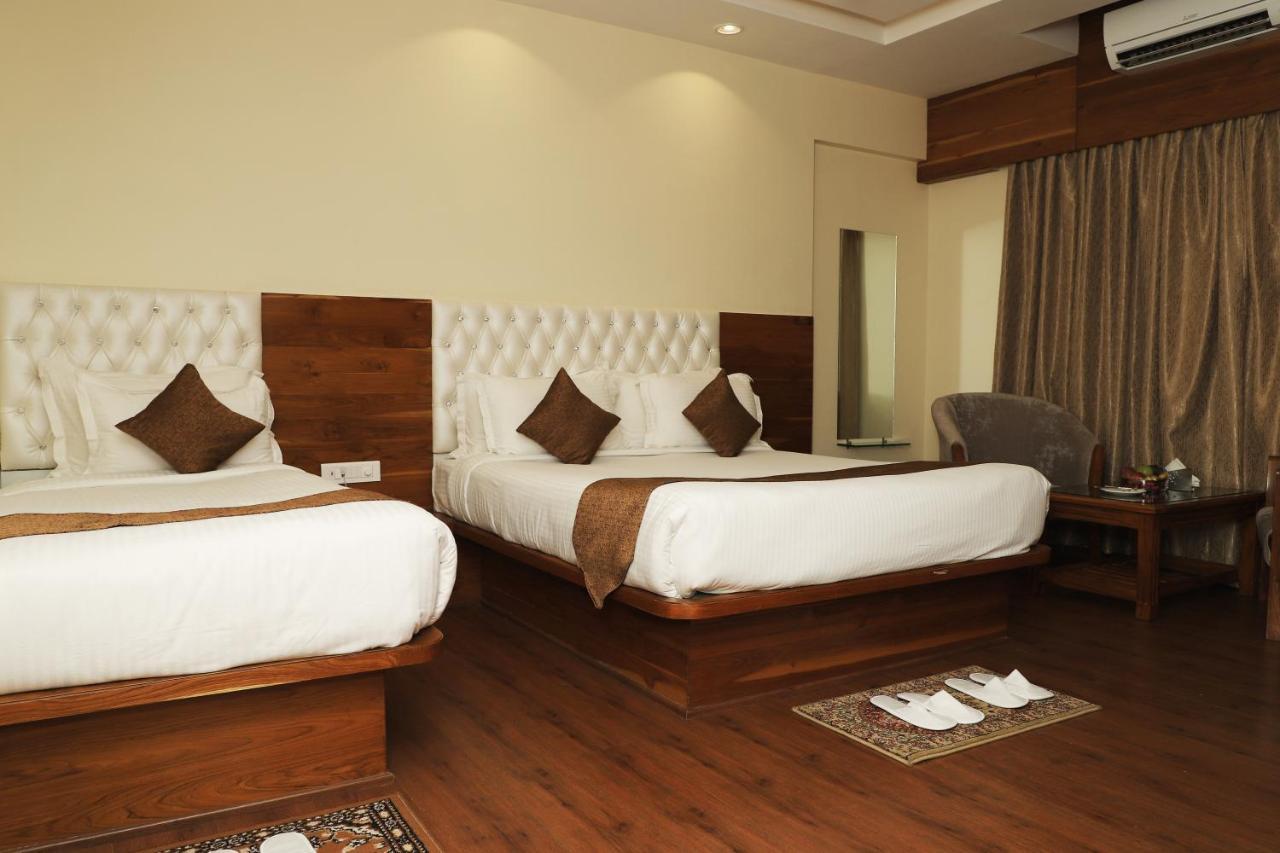 Sai Neem Tree Hotel Shirdi Luaran gambar