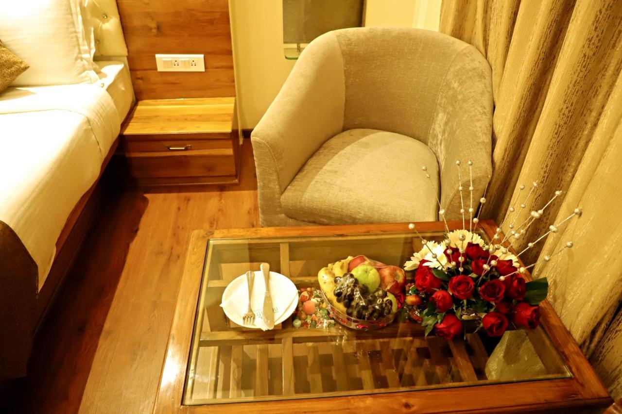 Sai Neem Tree Hotel Shirdi Luaran gambar